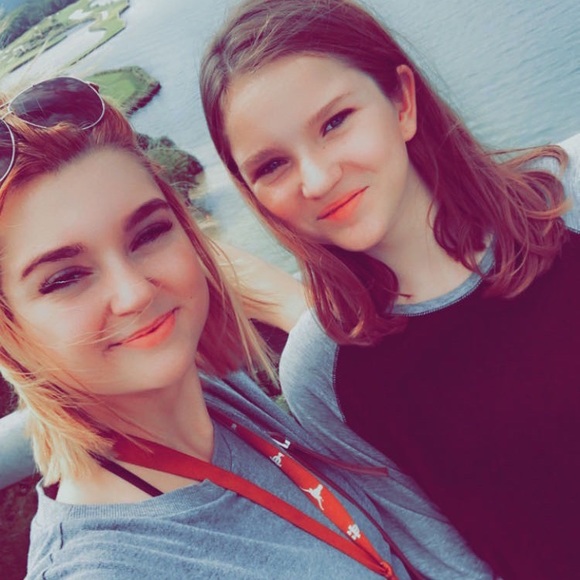 Meet your Posher, Sarah - Picture 5 of 5